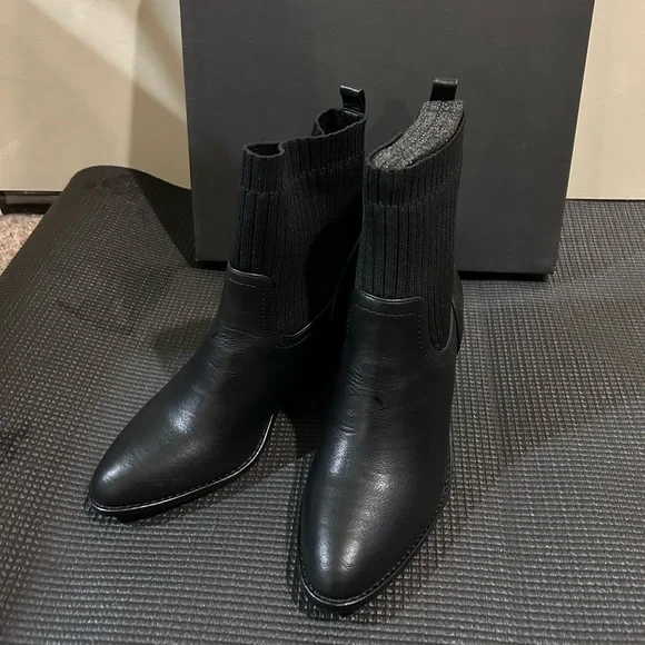 {NWT} Boutique by Corky’s Crackling Black Boots - Picture 3 of 7